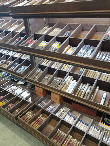 Beer Store «Holiday Wine & Liquor», reviews and photos, 809 S Commerce St, Harlingen, TX 78550, USA