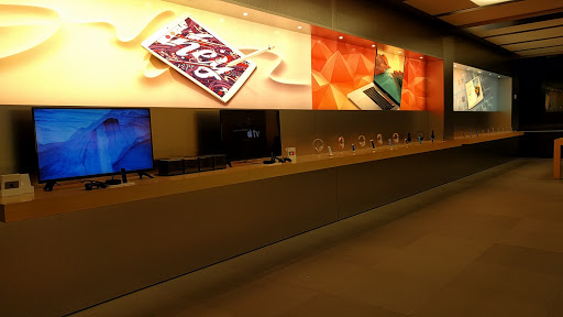 Computer Store «Apple Boylston Street», reviews and photos, 815 Boylston St, Boston, MA 02116, USA