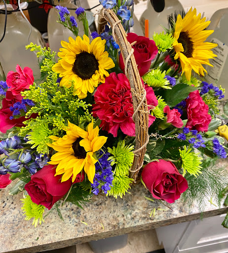 Florist «The Finishing Touch Florist», reviews and photos, 215 Kings Hwy #101, Fredericksburg, VA 22405, USA