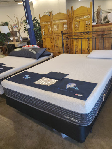 Furniture Store «Furniture Connexion», reviews and photos, 1800 NW Fairview Dr, Gresham, OR 97030, USA