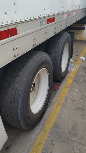 Furniture Store «Crate and Barrel», reviews and photos, 315 Cranbury Half Acre Rd, Cranbury, NJ 08512, USA