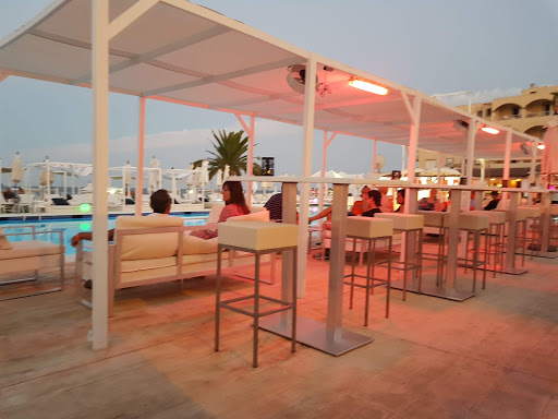 Terrazas con piscina en Ibiza