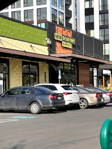 Grocery Store «New Seasons Market Williams», reviews and photos, 3445 N Williams Ave, Portland, OR 97212, USA