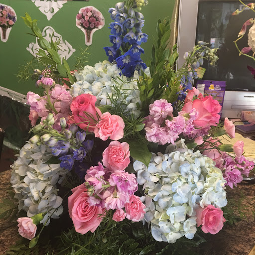Florist On Forest Ltd, 482 Forest Ave # 1, Glen Ellyn, IL 60137, USA, 