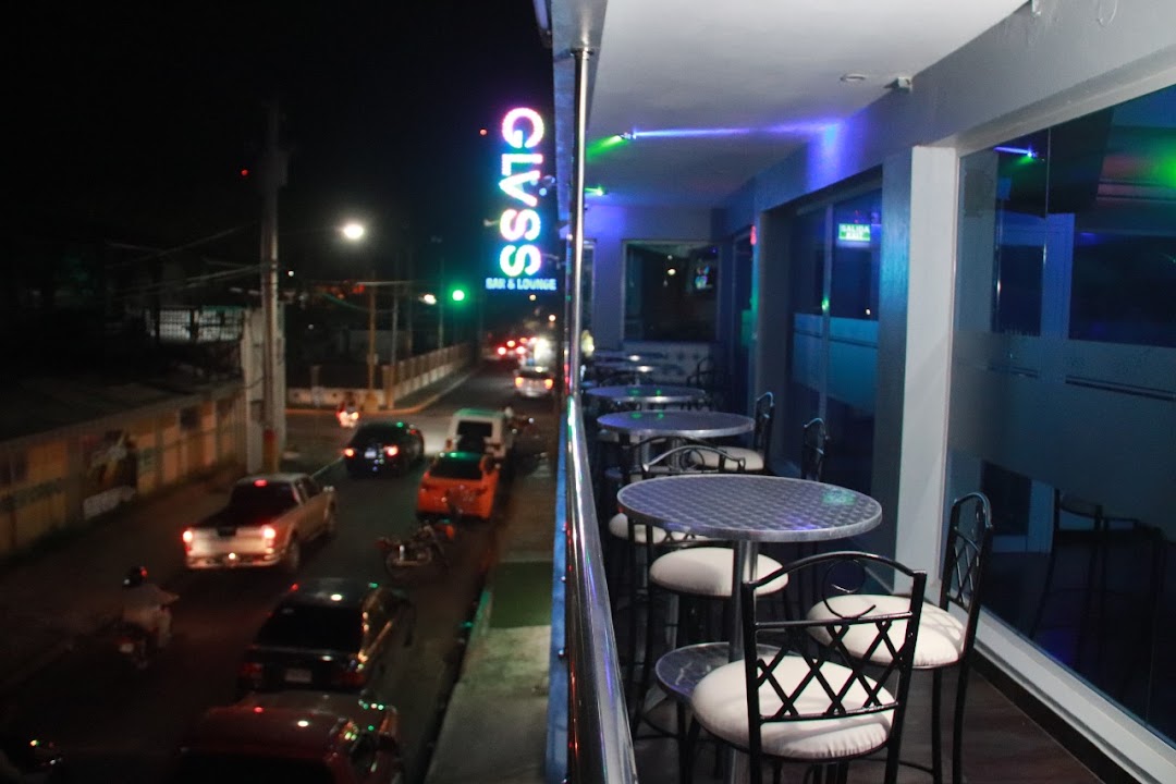 Glass Bar and Lounge Jarabacoa