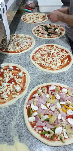Rezensionen über HOLZOFEN Mama Pizza // Pizzakurier in Amriswil - Restaurant