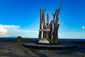 Pantai Lembeng image