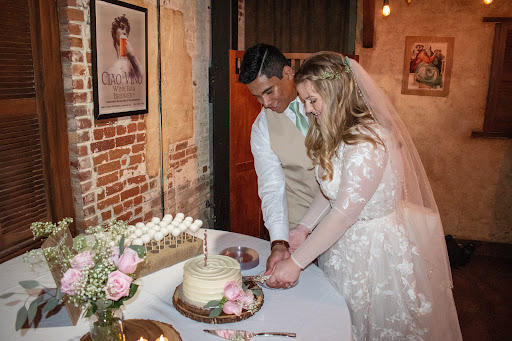 Dessert Restaurant «Divine Desserts by Aguirre», reviews and photos, 6045 S Walnut St, Loomis, CA 95650, USA