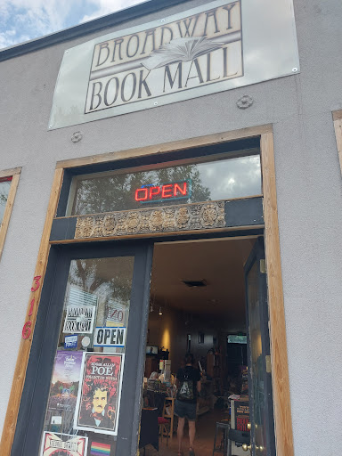 Used Book Store «Broadway Book Mall», reviews and photos, 200 S Broadway, Denver, CO 80209, USA