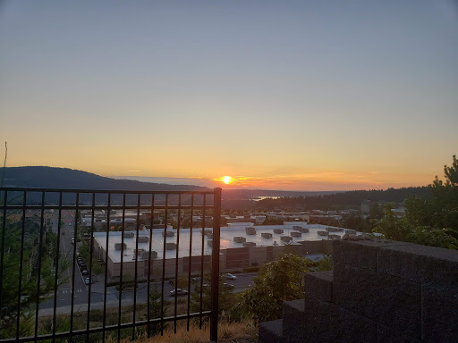 Shopping Mall «Grand Ridge Plaza», reviews and photos, 1451 Highlands Dr NE, Issaquah, WA 98029, USA