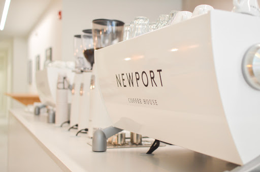 Newport Coffee House, 1121 Half Day Rd, Bannockburn, IL 60015, USA, 
