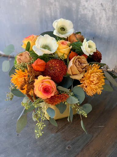 Florist «Petals & Vines», reviews and photos, 410 Main St E, Monmouth, OR 97361, USA