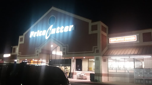 Supermarket «Price Cutter», reviews and photos, 1901 E Division St, Springfield, MO 65803, USA