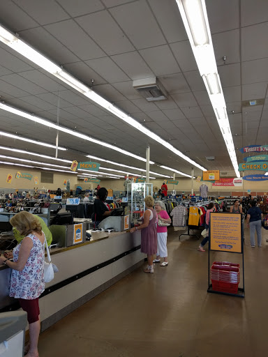 Thrift Store «Thrift Town», reviews and photos, 6328 Fair Oaks Blvd, Carmichael, CA 95608, USA