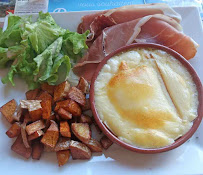 Raclette du Restaurant Pizzeria Le Rocher à Saint-Nectaire - n°8