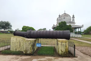 BACHHAWALI TOPE (Cannon) image