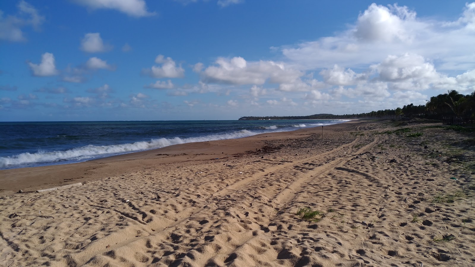 Fotografija Praia do Guaiamum z svetel pesek površino