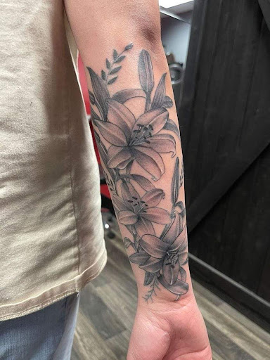 Explore pisces symbol tattoos ideas, creative tattoo ideas in Anchorage, available at SDITATTOO, LLC