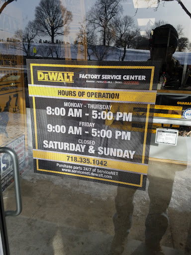 DEWALT Service Center