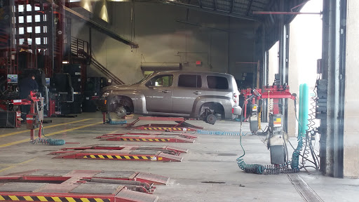 Tire Shop «Discount Tire Store - Burton, MI», reviews and photos, 4210 E Court St, Burton, MI 48509, USA