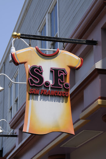 Sportswear Store «College Shop», reviews and photos, 2 Beach St, San Francisco, CA 94133, USA