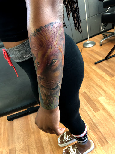 Explore forearm arrow tattoo ideas, creative tattoo ideas in Sarasota, available at SEVEN SINS Tattoo Studio