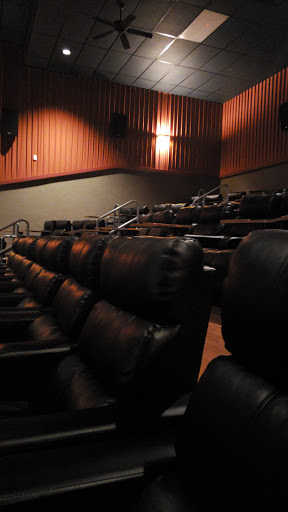 Movie Theater «Regal Cinemas Bolingbrook 12», reviews and photos, 1221 W Boughton Rd, Bolingbrook, IL 60440, USA