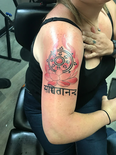 Explore pineapple tattoo ideas, creative tattoo ideas in Myrtle Beach, available at Elite Ink Tattoos of Myrtle Beach