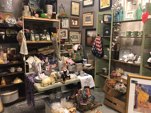 Boutique «Status Design & Consign», reviews and photos, 2240 Hamilton Creek Pkwy #100, Dacula, GA 30019, USA