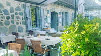 Atmosphère du Restaurant français La Rocade à Giou-de-Mamou - n°1