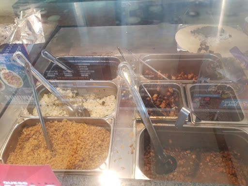 Mexican Restaurant «QDOBA Mexican Eats», reviews and photos, 301 S Main St #100, Royal Oak, MI 48067, USA