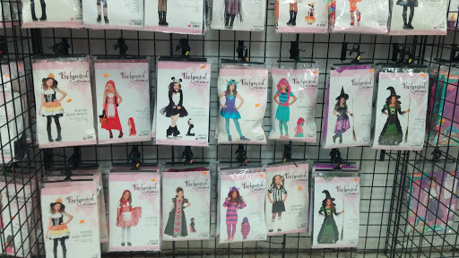 Discount Store «Big Lots», reviews and photos, 3705 Rosecrans St, San Diego, CA 92110, USA