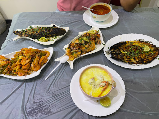 مطعم سمك خيال للماكولات البحريه 