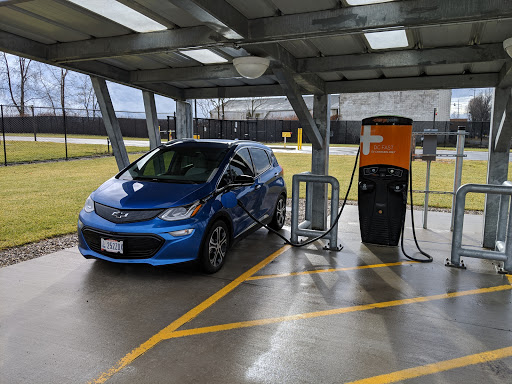 Electric vehicle charging station contractor Akron