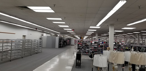 Clothing Store «Burlington Coat Factory», reviews and photos, 1025 W Patrick St, Frederick, MD 21702, USA