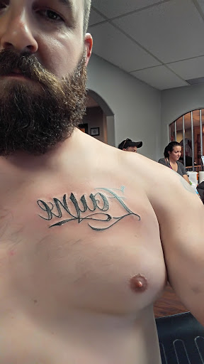 Tattoo Shop «Catch 22 Tattoo», reviews and photos, 1505 Madison Ave, Painesville, OH 44077, USA