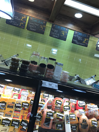 Produce Market «Morse Fresh Market», reviews and photos, 1430 W Morse Ave, Chicago, IL 60626, USA