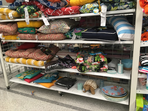 Clothing Store «Ross Dress for Less», reviews and photos, 135 Brandon Town Center Dr, Brandon, FL 33511, USA