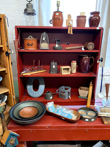 Home Goods Store «Olde Factory», reviews and photos, 139 S Hanover St, Hummelstown, PA 17036, USA