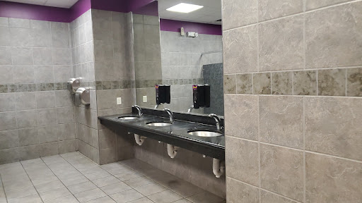 Gym «Planet Fitness», reviews and photos, 1906 N Frazier St, Conroe, TX 77301, USA