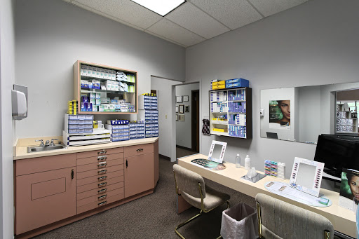 Optometrist «Visioncare Associates Inc», reviews and photos, 3235 Manchester Rd # 1, Akron, OH 44319, USA