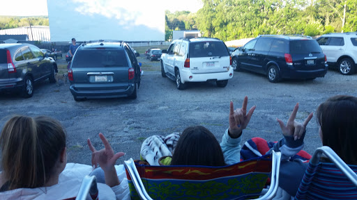 Drive-in Movie Theater «Rustic Drive in Theatre», reviews and photos, Louisquisset Pike, North Smithfield, RI 02896, USA