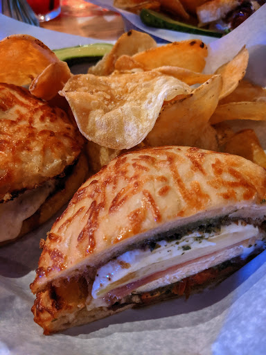 American Restaurant «The Spicy Green Bean», reviews and photos, 225 Hebron Ave, Glastonbury, CT 06033, USA