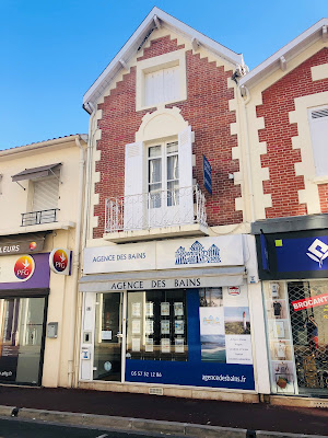 AGENCE des BAINS à Arcachon