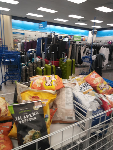 Clothing Store «Ross Dress for Less», reviews and photos, 212 Towne Center Dr, Compton, CA 90220, USA