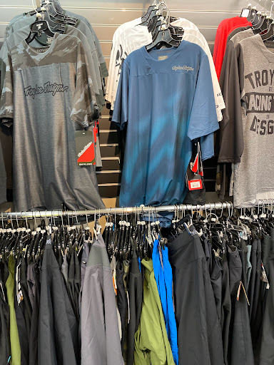 Bicycle Store «Bicycle Centres of Everett», reviews and photos, 4707 Evergreen Way, Everett, WA 98203, USA