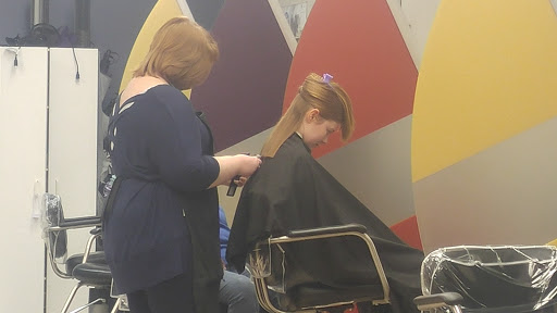 Hair Salon «Great Clips», reviews and photos, 1912 N Dixie Hwy, Elizabethtown, KY 42701, USA