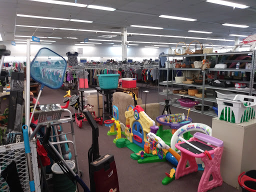Thrift Store «Goodwill», reviews and photos, 1840 Lee Trevino Dr #504, El Paso, TX 79936, USA