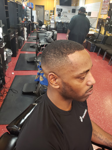 Barber Shop «100 Degrees Barber Shop», reviews and photos, 8120 Mall Pkwy #420, Lithonia, GA 30038, USA