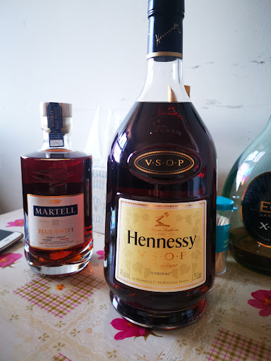 Wine Store «Wollaston Wine & Spirits», reviews and photos, 58 Beale St, Quincy, MA 02170, USA